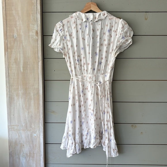 Sunday Best Floral Ruffle Wrap Dress – Size Small - Picture 4 of 4